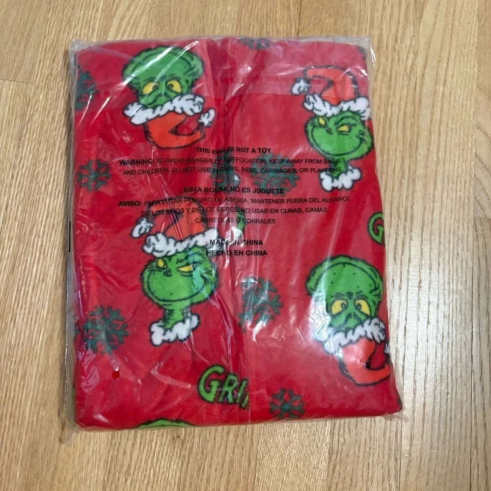 Grinch Pajama One Piece NEW Large 10/12 Christmas Red Dr. Seuss Full Zip